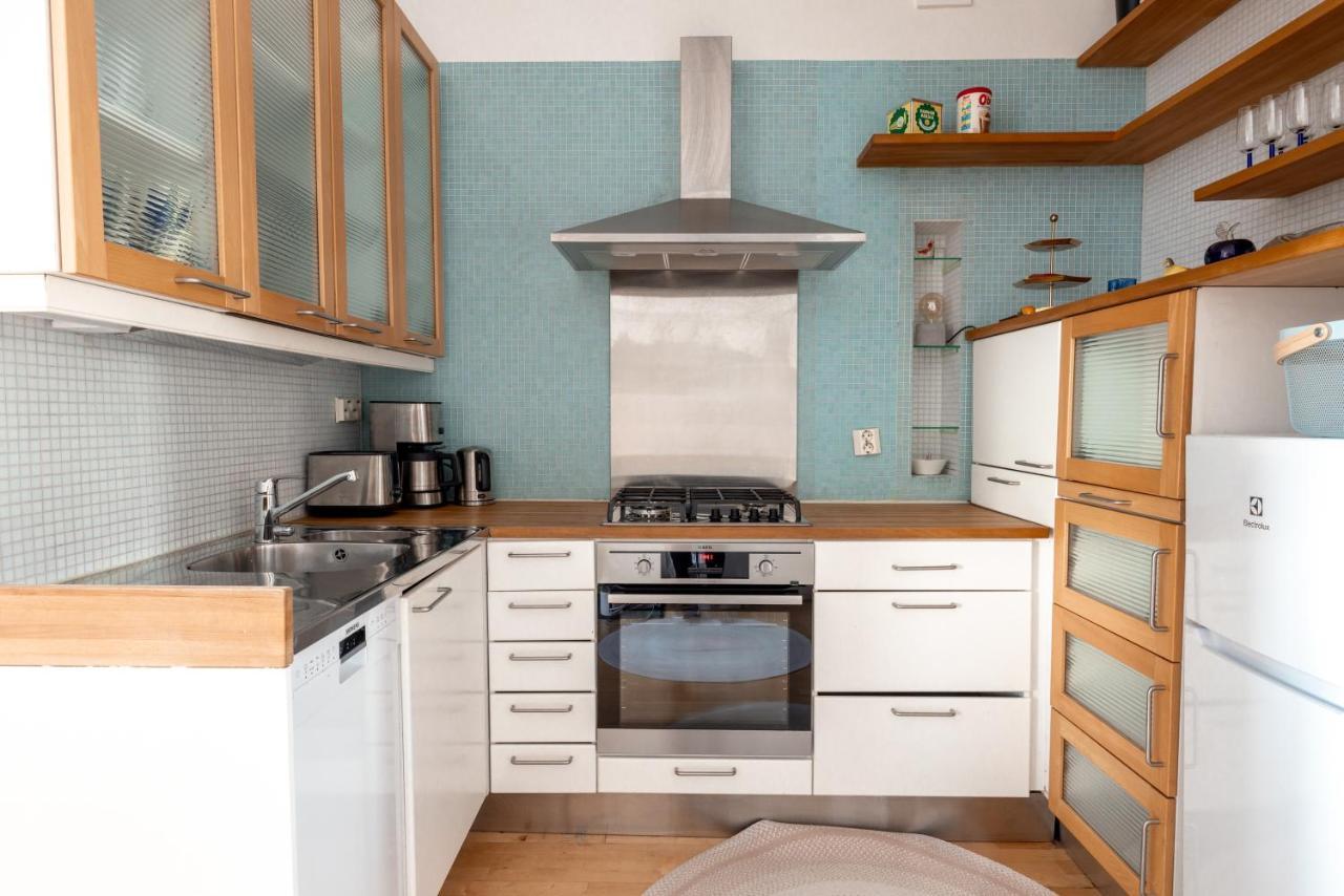 Poista 2Ndhomes Cozy And Compact 1Br Apartment In Kamppi ヘルシンキ エクステリア 写真